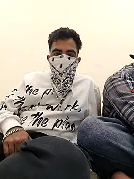 13lusty online show from March 2025 07:02:02 AM