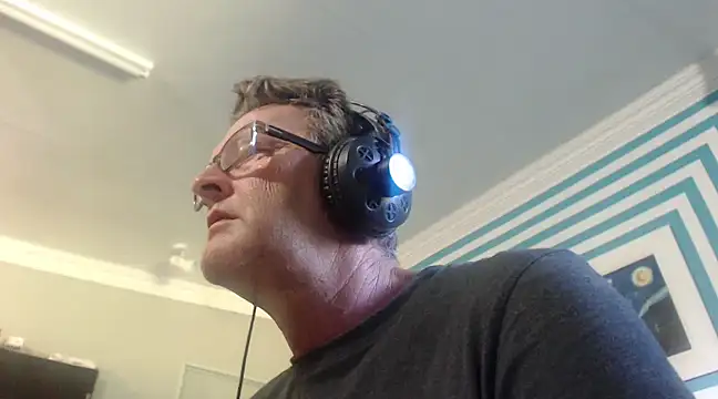 itsmeyes69 online show from January 2025 06:53:02 AM