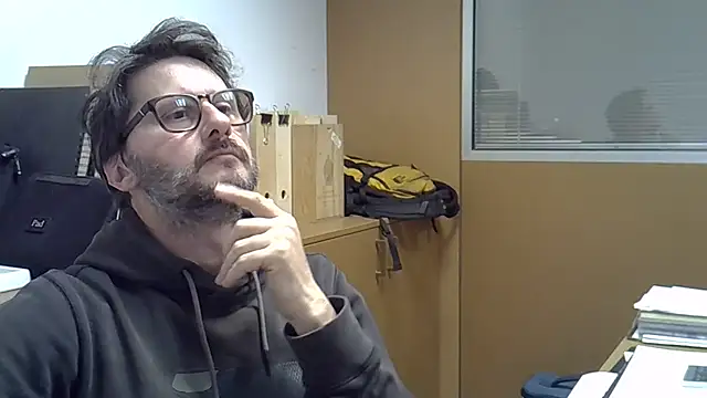 Cellino4 online show from March 2025 05:07:02 PM