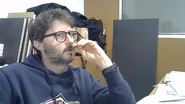 Cellino4 online show from March 2025 10:43:02 AM