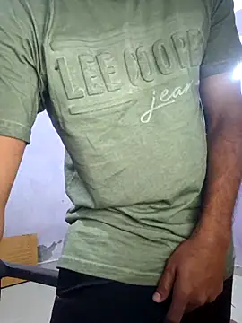 Snapshot of braveman999 chatting on February 2026 03:06:02 PM braveman999 online show from February 2026 03:06:02 PM