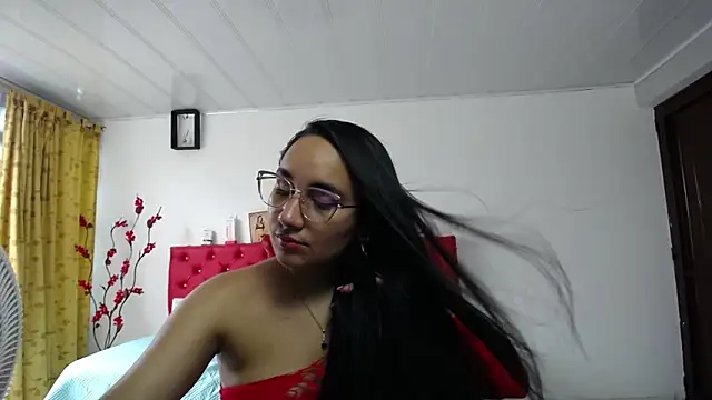 Maylin horny19 online show from March 2026 07:06:02 PM
