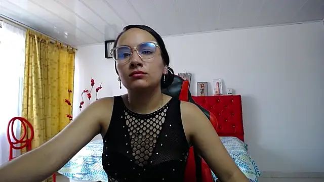 Maylin horny19 online show from March 2026 07:08:01 PM