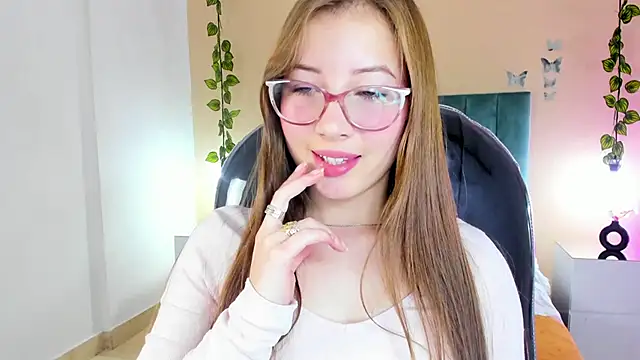 Dahlia Rousse online show from November 2025 08:51:05 AM