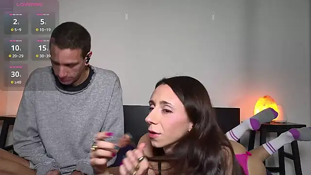 Snapshot of alexandjohntv chatting on November 2025 04:40:02 PM alexandjohntv online show from November 2025 04:40:02 PM