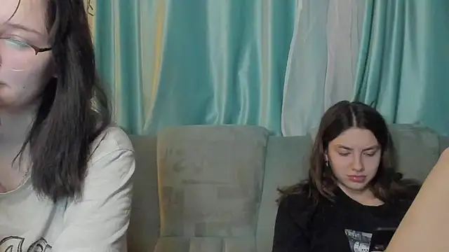 Snapshot of honey_love_honeyy chatting on January 2025 08:58:02 PM honey love honeyy online show from January 2025 08:58:02 PM