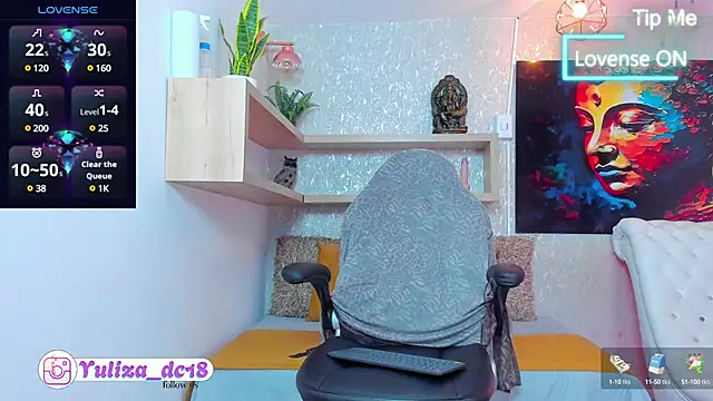 Luxury Woman online show from February 2025 03:48:02 PM