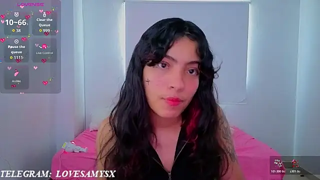 Lovelyamyy online show from May 2026 02:45:01 PM