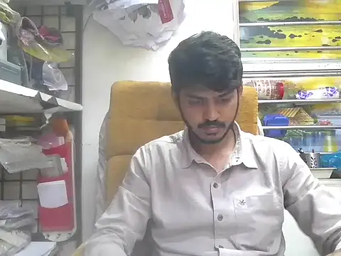 cute modell online show from March 2026 12:45:01 PM