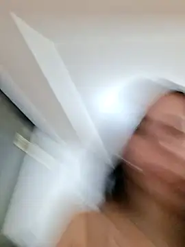 w4xxita online show from April 2026 02:25:01 AM