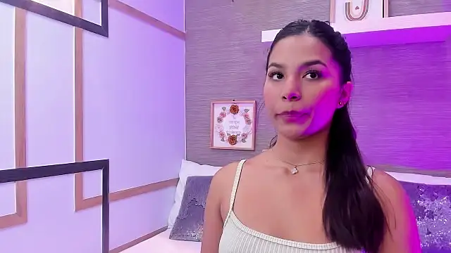 CharlotteGraay online show from March 2025 07:32:01 PM