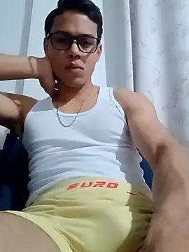 Snapshot of HornyTiger744 chatting on November 2025 02:45:02 AM HornyTiger744 online show from November 2025 02:45:02 AM