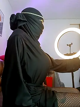 azahara faraah online show from November 2025 04:31:02 PM