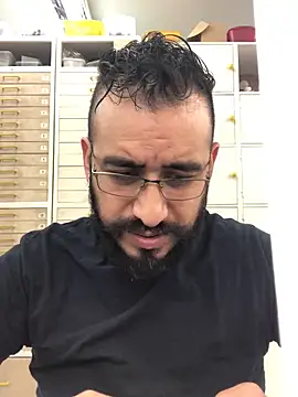 Snapshot of leonardohot1987 chatting on February 2025 05:10:01 AM leonardohot1987 online show from February 2025 05:10:01 AM