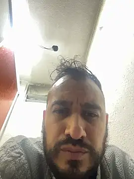 Snapshot of leonardohot1987 chatting on December 2025 05:37:01 AM leonardohot1987 online show from December 2025 05:37:01 AM