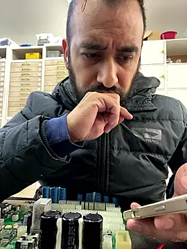 Snapshot of leonardohot1987 chatting on January 2026 03:39:02 PM leonardohot1987 online show from January 2026 03:39:02 PM