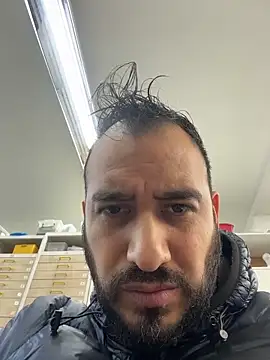 Snapshot of leonardohot1987 chatting on February 2026 05:41:01 PM leonardohot1987 online show from February 2026 05:41:01 PM