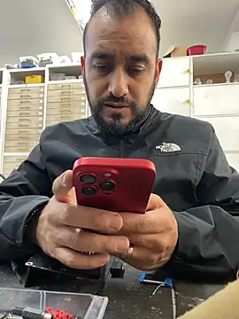 Snapshot of leonardohot1987 chatting on March 2026 05:24:02 PM leonardohot1987 online show from March 2026 05:24:02 PM