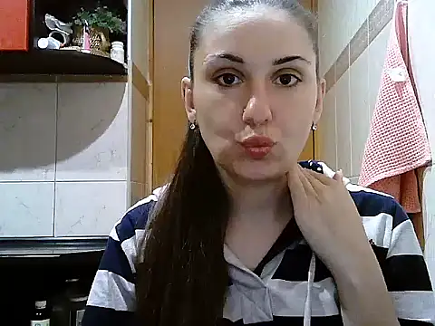 Snapshot of Yuliia30 chatting on September 2025 03:39:02 PM Yuliia30 online show from September 2025 03:39:02 PM