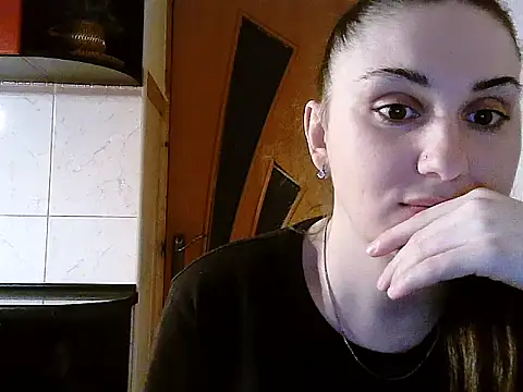 Snapshot of Yuliia30 chatting on January 2026 02:43:02 PM Yuliia30 online show from January 2026 02:43:02 PM