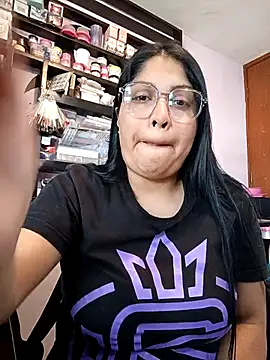 Snapshot of ConyPeralta chatting on February 2026 07:29:01 PM ConyPeralta online show from February 2026 07:29:01 PM