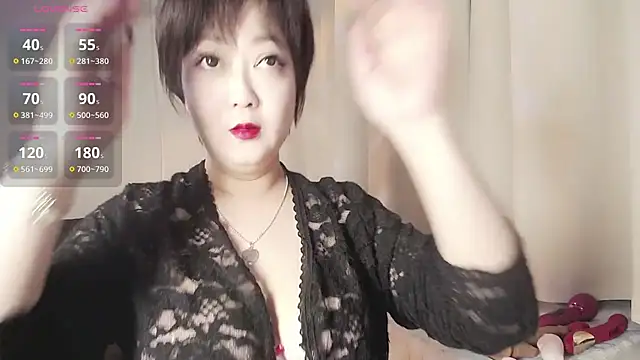 Snapshot of Hey-Cute chatting on February 2025 03:38:02 PM Hey-Cute online show from February 2025 03:38:02 PM