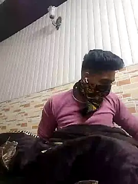 13horny13 online show from January 2025 03:52:01 PM