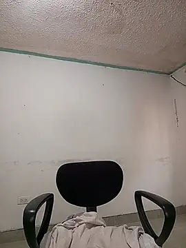 Snapshot of CarolinePolsen chatting on March 2025 12:03:01 PM CarolinePolsen online show from March 2025 12:03:01 PM