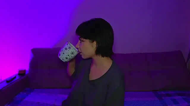 CassJonn online show from October 2025 07:25:02 PM