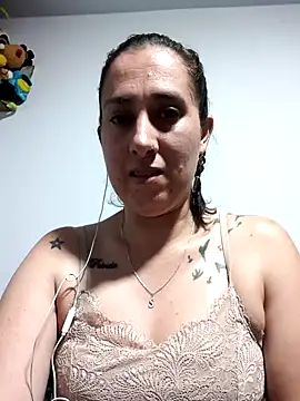 CHARLOTTE 1711 online show from November 2025 03:38:01 AM