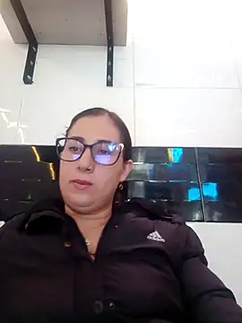 CHARLOTTE 1711 online show from December 2025 08:37:02 PM