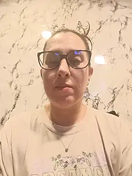 CHARLOTTE 1711 online show from July 2026 03:11:01 AM