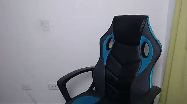 juli love11 online show from February 2025 02:50:01 AM