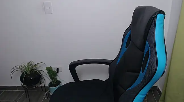 juli love11 online show from February 2025 11:19:02 PM