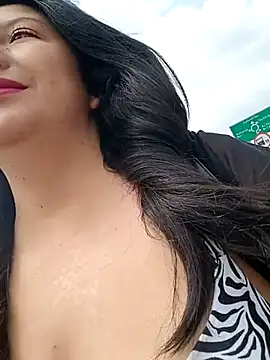 Melyy Edii online show from March 2025 03:27:01 PM