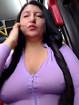 Melyy Edii online show from May 2026 11:43:02 PM