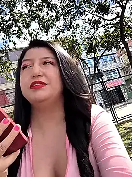 Melyy Edii online show from May 2026 07:22:02 PM