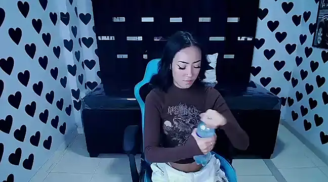 Snapshot of victoria_ricci_a chatting on February 2025 04:37:01 PM victoria ricci a online show from February 2025 04:37:01 PM