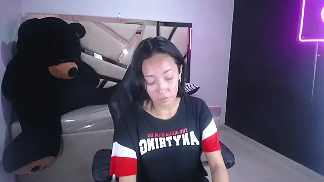 Snapshot of victoria_ricci_a chatting on March 2025 04:38:02 PM victoria ricci a online show from March 2025 04:38:02 PM