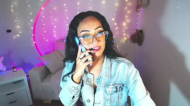 Snapshot of victoria_ricci_a chatting on March 2025 02:16:02 AM victoria ricci a online show from March 2025 02:16:02 AM