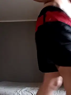 larzik94 online show from March 2026 10:10:01 AM