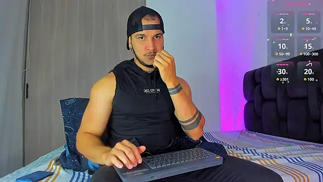 Snapshot of austinoficial chatting on January 2026 11:08:01 PM austinoficial online show from January 2026 11:08:01 PM