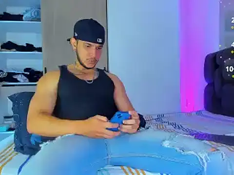 Snapshot of austinoficial chatting on January 2026 07:59:01 PM austinoficial online show from January 2026 07:59:01 PM