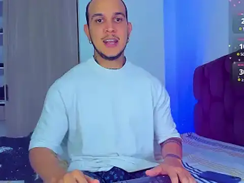 Snapshot of austinoficial chatting on January 2026 01:11:01 AM austinoficial online show from January 2026 01:11:01 AM