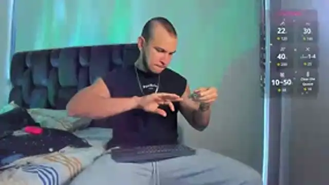 Snapshot of austinoficial chatting on February 2026 08:27:01 PM austinoficial online show from February 2026 08:27:01 PM