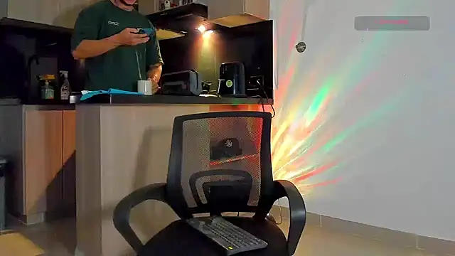 Snapshot of austinoficial chatting on March 2026 11:09:01 PM austinoficial online show from March 2026 11:09:01 PM