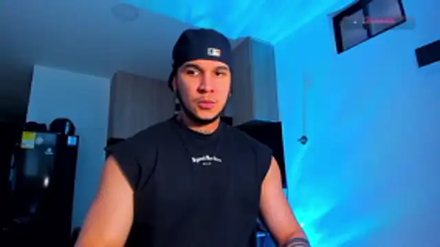 Snapshot of austinoficial chatting on March 2026 09:48:01 PM austinoficial online show from March 2026 09:48:01 PM