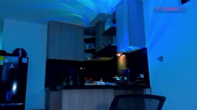 Snapshot of austinoficial chatting on April 2026 10:00:02 PM austinoficial online show from April 2026 10:00:02 PM