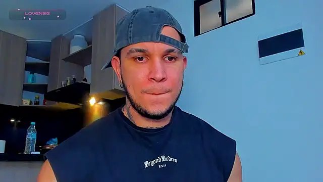 austinoficial online show from May 2026 10:05:01 PM