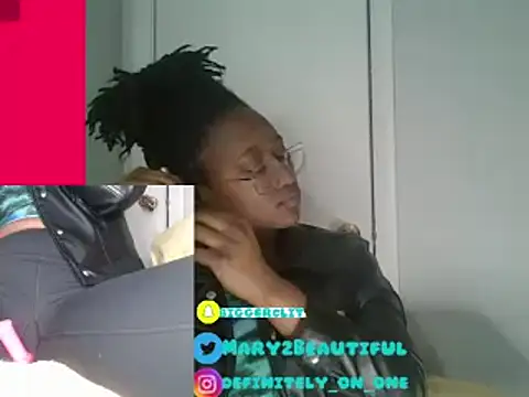 Snapshot of dragdemballznme chatting on January 2025 03:22:02 AM dragdemballznme online show from January 2025 03:22:02 AM